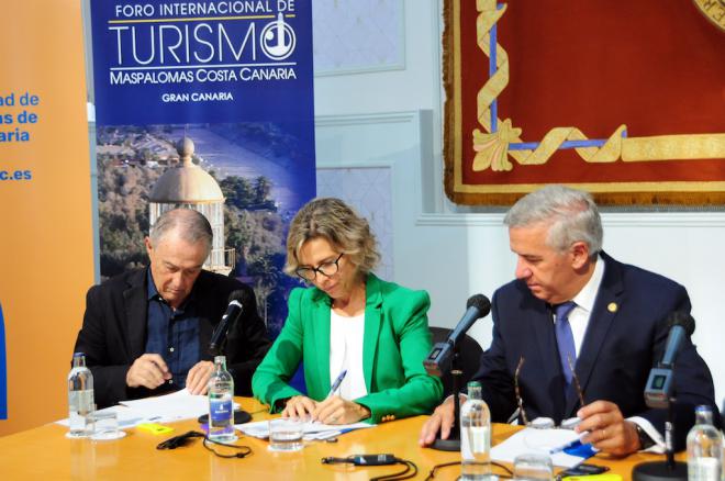 La alcaldesa Conchi Narváez y el Rector de la ULPGC presentan el X Foro Internacional de Turismo de Maspalomas