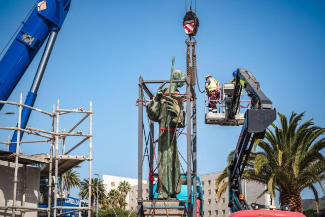 El Cabildo instala la escultura del Padre Anchieta en la zona del Gran Anillo Peatonal