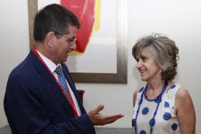 Santiago Rodríguez y María Luisa Carcedo abordan líneas de trabajo conjuntas para luchar contra la pobreza infantil
