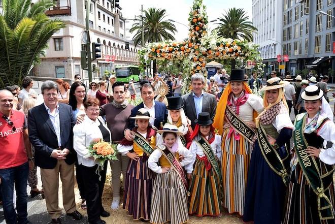 Santa Cruz de Tenerife celebra con brillantez el 523 aniversario de su fundación