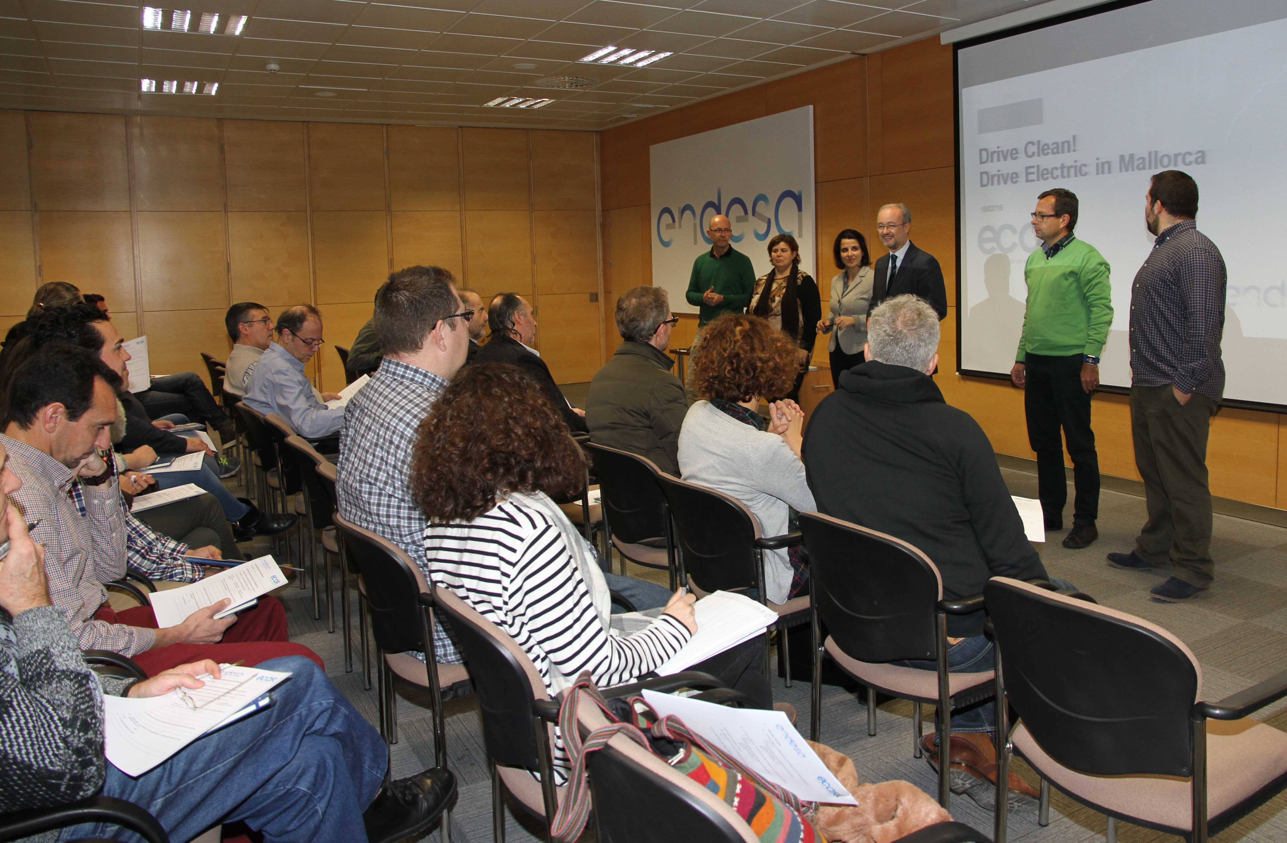 Endesa celebra el I Fórum de usuarios ecaR