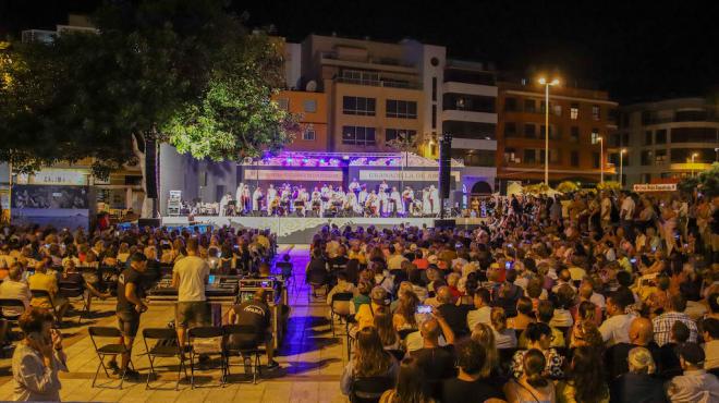 La Muestra Folclórica de los Pueblos inaugura con éxito de público