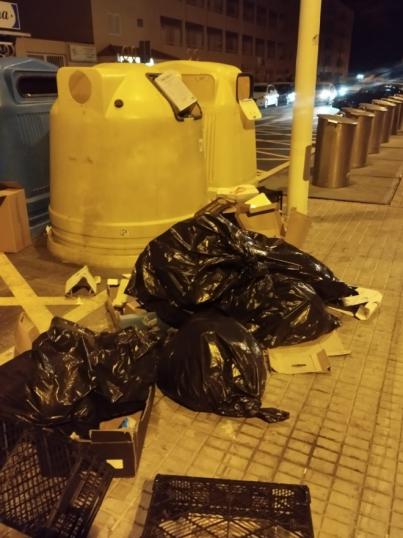 Granadilla de Abona será intransigente respecto a la basura fuera de los contenedores