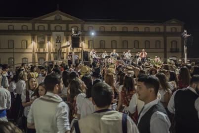 Las orquestas recuperan el ambiente de verbena tradicional en el Baile de Magos