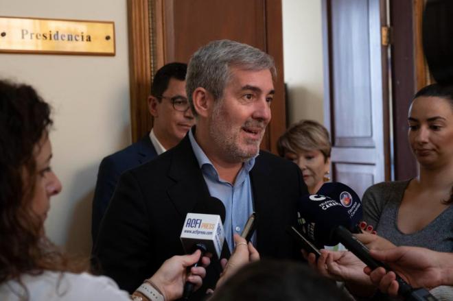 Clavijo plantea declarar la emergencia habitacional para acelerar la construcción de viviendas