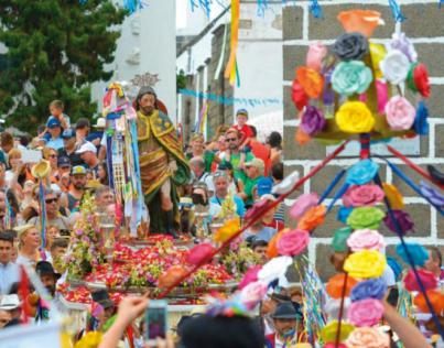 Televisión Canaria, con la romería de San Roque en Garachico