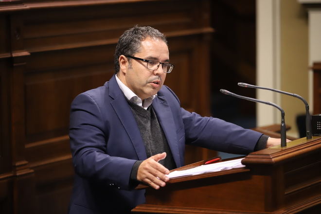 El PSOE reclama que se suban los salarios