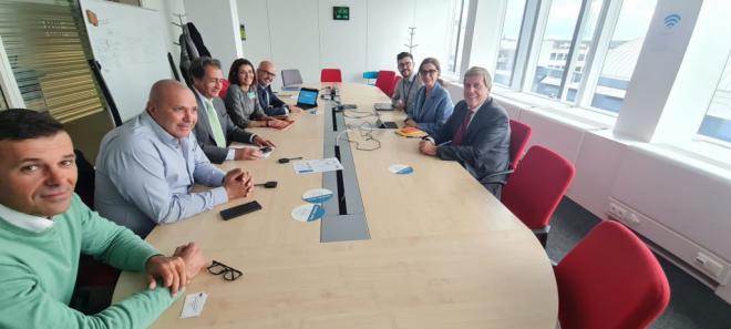 Piden a Bruselas medidas para paliar el daño de los derechos de emisión en la economía