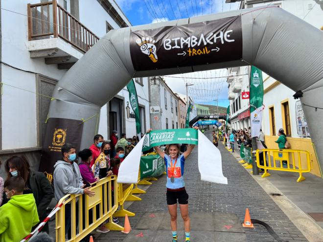 Estela Guerra y Oswaldo Medina logran el Campeonato de Canarias de Carreras por Montaña en Línea