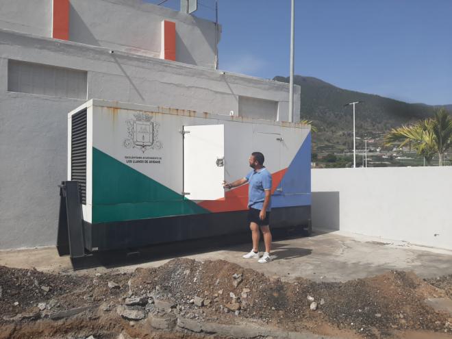 Los Llanos apoya a La Gomera con un generador de electricidad