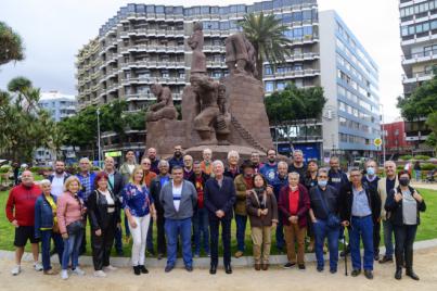 La Plaza de España se estrena como escenario para la música tradicional canaria