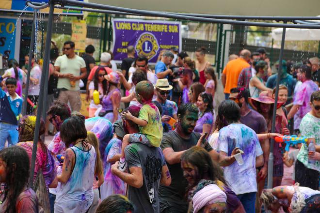 El “Holi” vuelve a Adeje