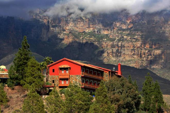 NC insta a recuperar la concesión y reabrir el Hotel Las Tirajanas