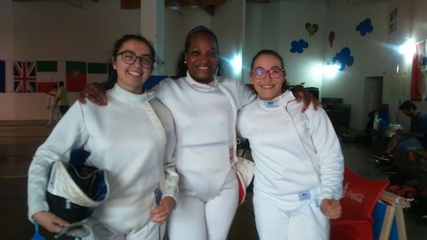 El equipo femenino de San Bartolomé de Tirajana se proclama campeón absoluto de esgrima