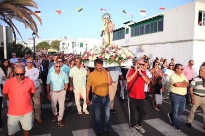Día Grande de emociones en la celebración del Carmen en Playa Blanca