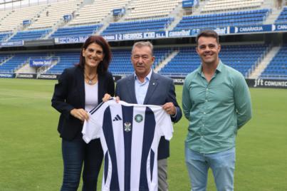 La Fundación CD Tenerife y Guía de Isora formalizan un convenio de colaboración
