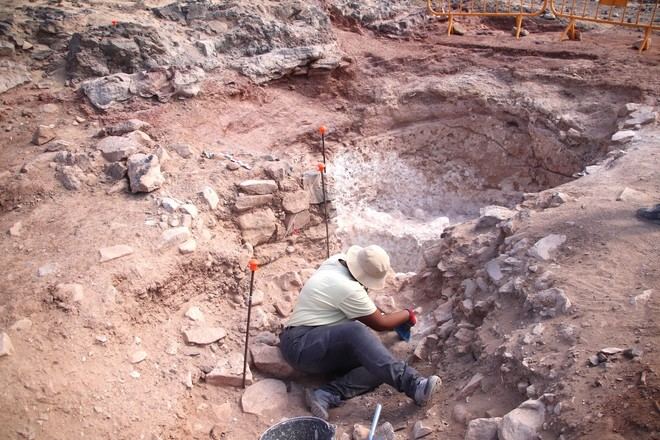 Excavaciones en el yacimiento arqueológico del Rubicón