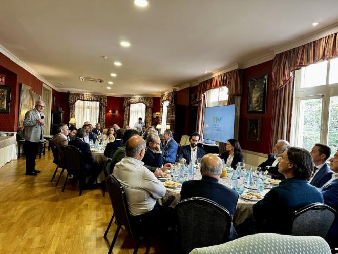 El sector empresarial de Tenerife se une para favorecer el crecimiento de la Isla
