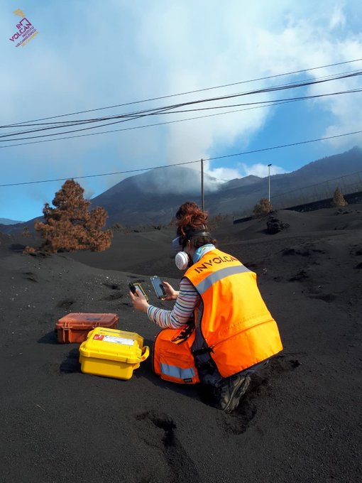 El peligro por la emanación de gases del volcán de La Palma subsiste
