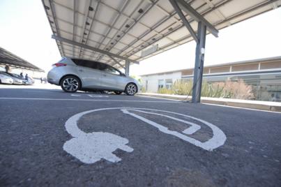 El ITER pone a disposición 19 puntos gratuitos de recarga para vehículos eléctricos