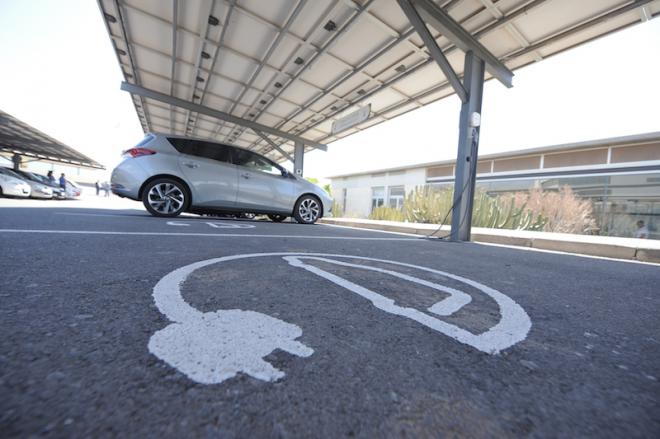 El ITER pone a disposición 19 puntos gratuitos de recarga para vehículos eléctricos