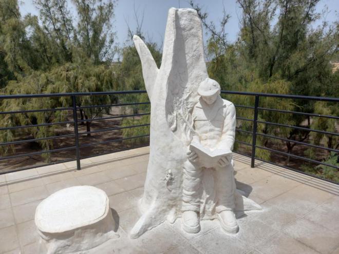 Telde inaugura en el paseo de Melenara el Mirador de Fran en recuerdo al agente de medioambiente Francisco Santana
