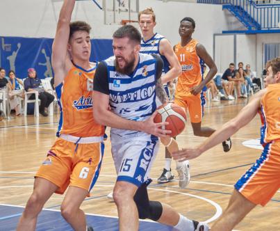 El RC Náutico repite en el Pabellón RCNT contra Spanish Basketball Academy
