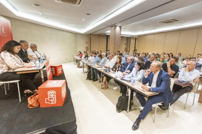 Alcaldes socialistas abogan por una política constructiva y útil