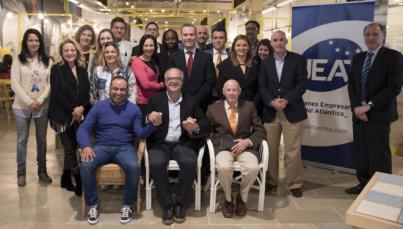 Los Jóvenes Empresarios del Atlántico con el empresario y político José López Fabelo