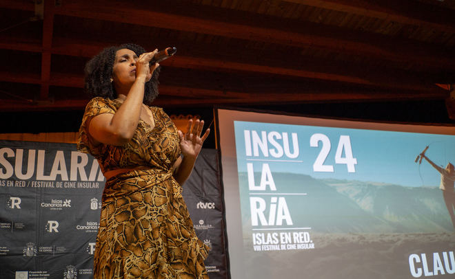 Kim Simmons: “He descubierto mi vocación de ayudar a través de la música”