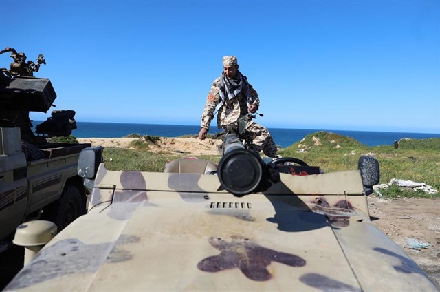 Los combates se recrudecen en Libia para conquistar la capital