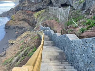 Culminan las obras de mejora del acceso a la playa Martínez Alonso-Los Patos