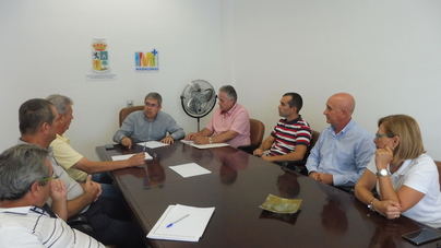 El Ayuntamiento flexibilizará la normativa del taxi para dar cabida a los coches ecológicos