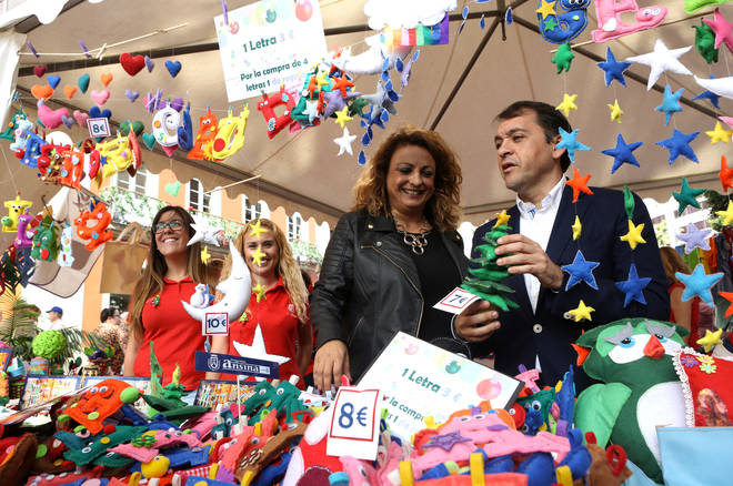 La recaudación del Mercadillo Solidario irá a hogares de mayores