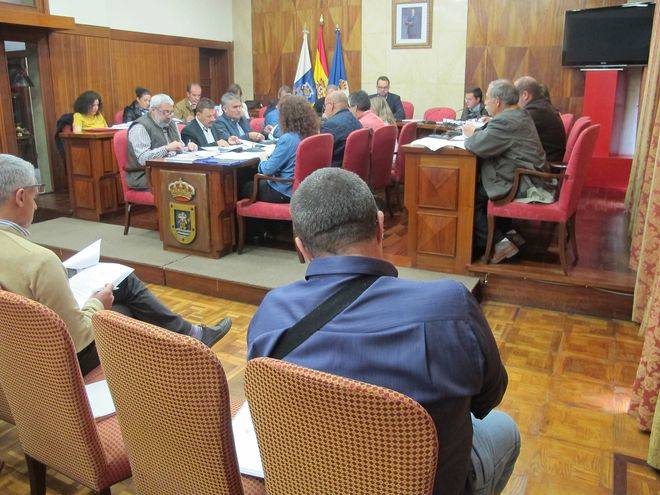 Primera ‘Mesa de Trabajo por el Empleo’ con agentes socioeconómicos de la Isla