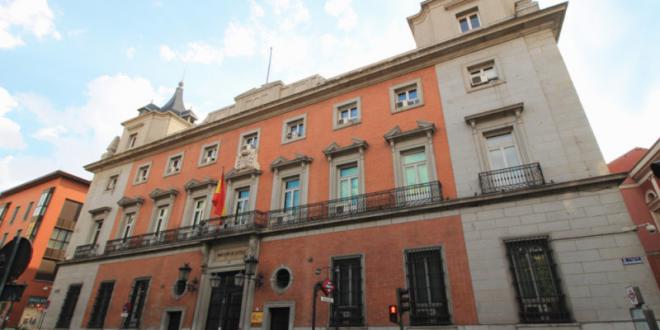 Archivan el expediente al guardia civil canario que arremetió contra el independentismo catalán en redes sociales