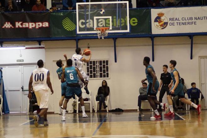 El RC Náutico Kia Tenerife cede frente al filial del Real Madrid
