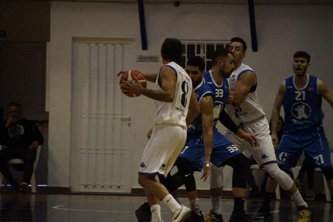 El RC Náutico Kia Tenerife no puede con el Afanion CB Almansa