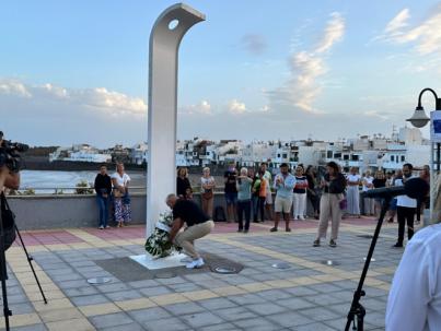 Flores y música en Ojos de Garza por el 16º aniversario del accidente del vuelo JK5022