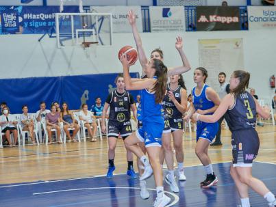 El Náutico de Tenerife ULL cae en su histórico estreno en Liga Femenina 2