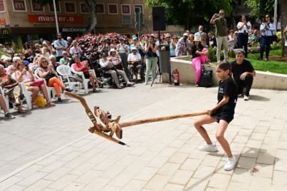 El folclore infantil protagonista el 12 de octubre en la Plaza de España