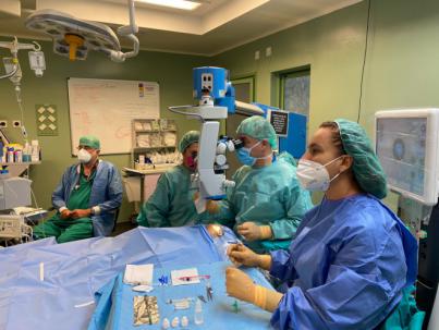 El HUNSC interviene por primera vez a pacientes pediátricos con cataratas en ambos ojos en una operación simultánea