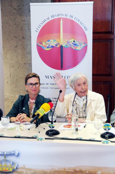 Pepe Dámaso presenta el cartel del 43 Festival Regional de Folclore de Maspalomas