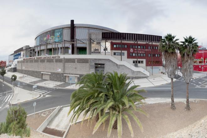 El Cabildo inicia la obra de impermeabilización de la cubierta del Pabellón Santiago Martín