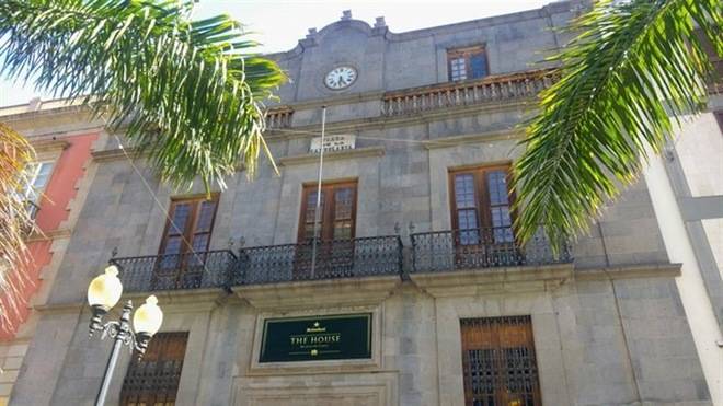 El Cabildo insta al Ayuntamiento a que regularice los usos del Palacio de Carta