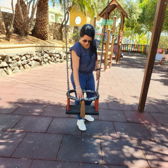 Fabiola Calderín denuncia el abandono de los parques infantiles y de los aparatos biosaludables por parte del grupo de Gobierno de Valsequillo