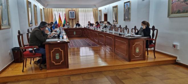 Arona logra un aumento histórico de la inversión con un 70% y mejora la recaudación sin tocar los impuestos