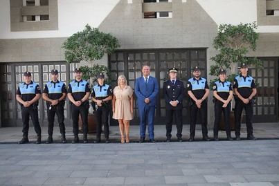 Siete nuevos agentes toman posesión de su cargo y se incorporan a la plantilla de la Policía Local