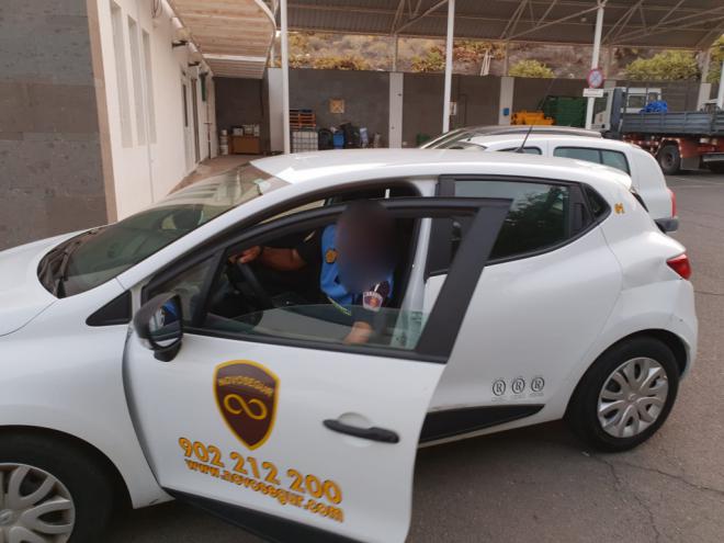 Agaete usa vehículos de Seguridad privada para la Policía Local