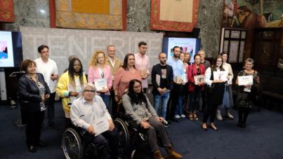 El Cabildo entrega los Premios del IV Concurso de Microrrelatos sobre diversidad y discapacidad